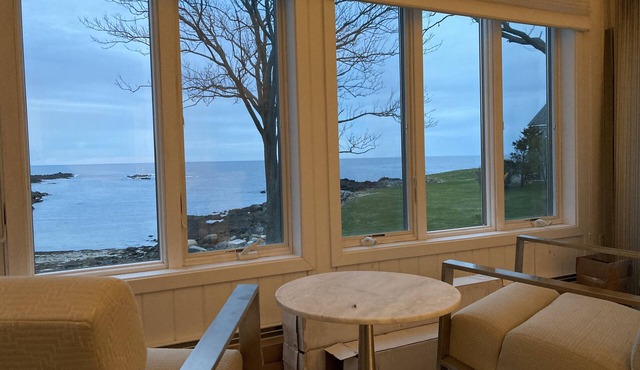 Ocean front, quiet, remote area minutes from Downtown York and Ogunquit in York