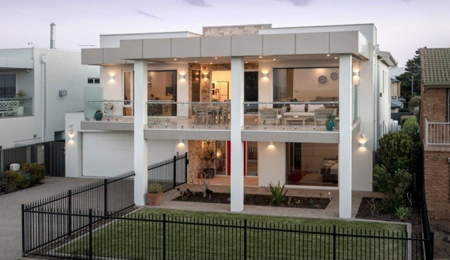 Oceans Edge by Wine Coast Holidays