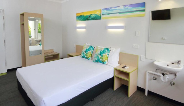 Palm Beach Hotel