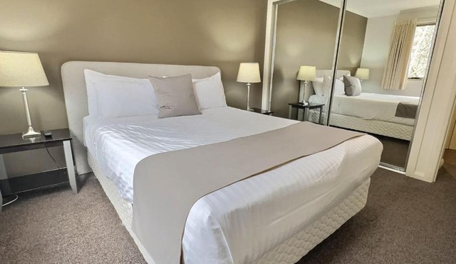 Peaceful 1 Bedroom City