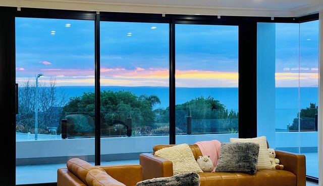 Peninsula Beach house