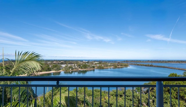 Penthouse | Front-Row 180° Bay & Ocean Views