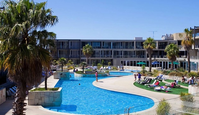 Penthouse located at the Beach front resort in TORQUAY