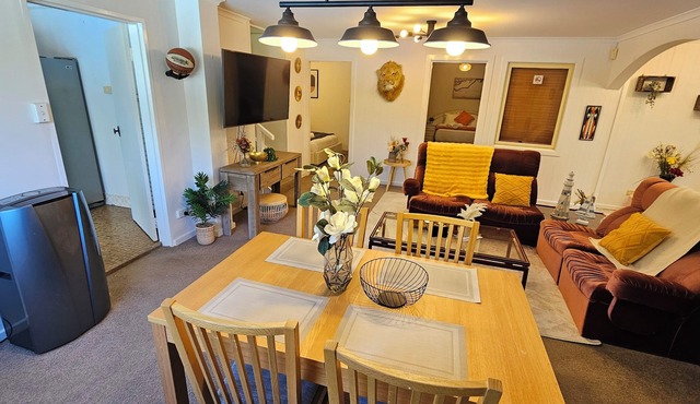 Perfect family home with private pool, entertainment & luxuries