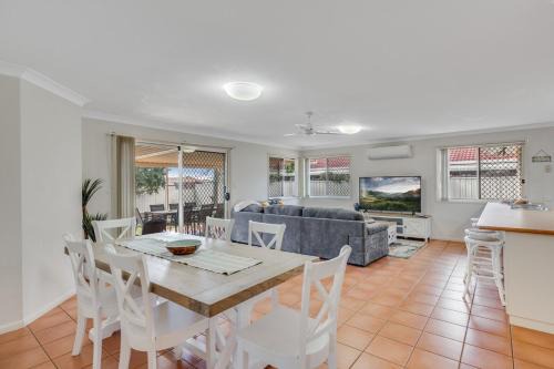 Perfect Family Retreat in Middle Ridge!