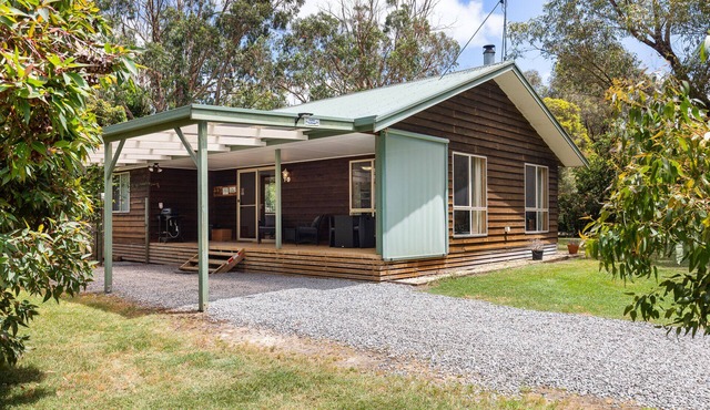 PET FRIENDLY COTTAGES - COLLIE COTTAGE- 4 STAR SELF CONTAINED COTTAGES