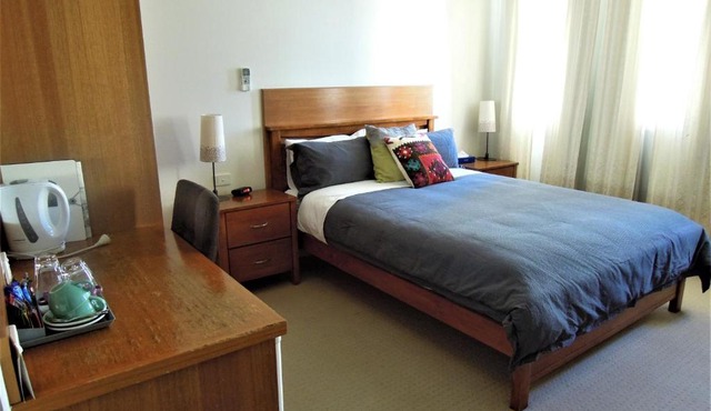 Plough Hotel in Melbourne
