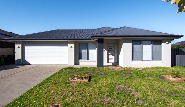 Popular Prestige Villa Shepparton North
