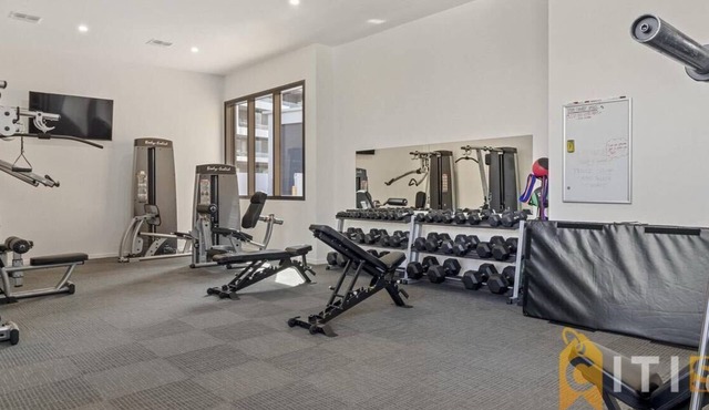 Posh in Phillip - 2bd 2bth Apt