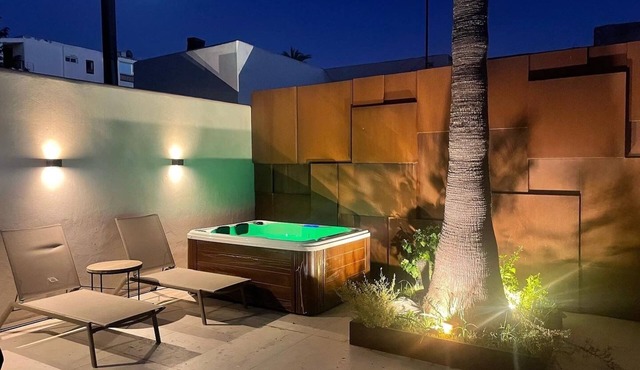 Relax beach house with Jacuzzi