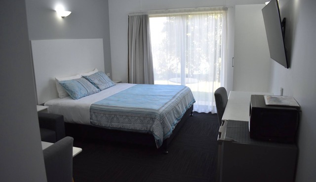 Riviana Motel