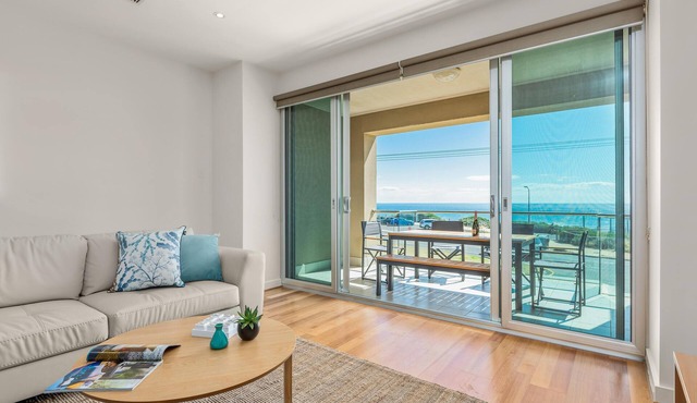 Sea Star ~ Aldinga Beach - Sparkling Executive Esplanade Home with Stunning Sea Views