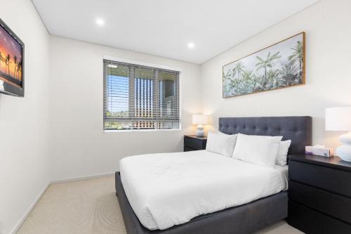 Seaside Retreat with Parking and Balcony