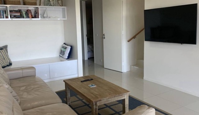 Seaspray U1 Ocean Views & Private Beach