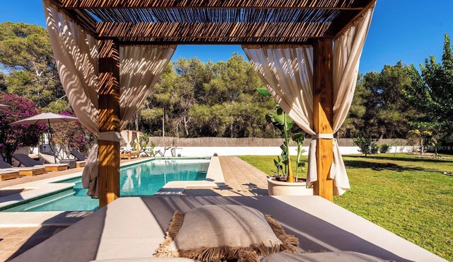Shavasana - Bohemian Villa for Large Groups
