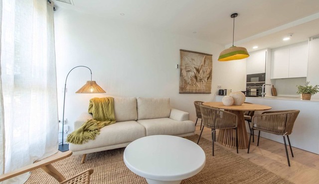 Sonora - Pool & Gym Access Apartment in Central Málaga