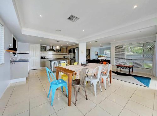 Spacious Family & Pet-friendly Home on the Canal