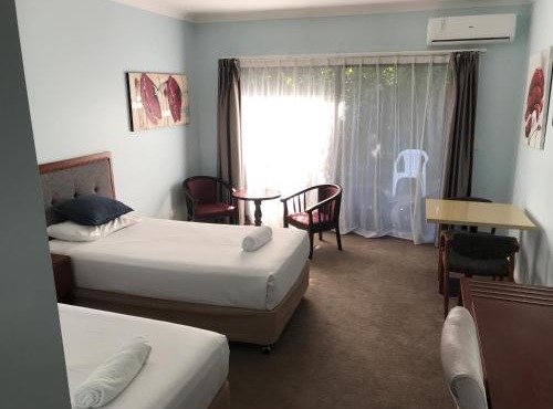 Springwood Motor Inn