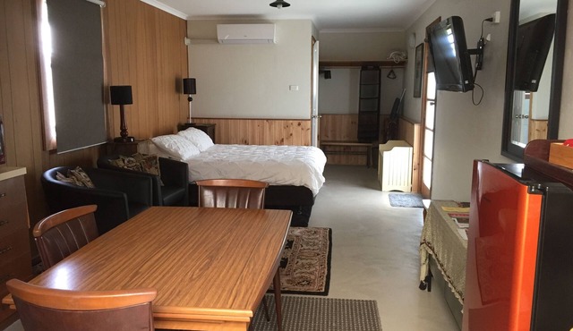 Studio 8 B & B - Perfect central location