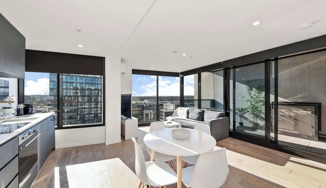 Stylish Apartment in Canberra CBD