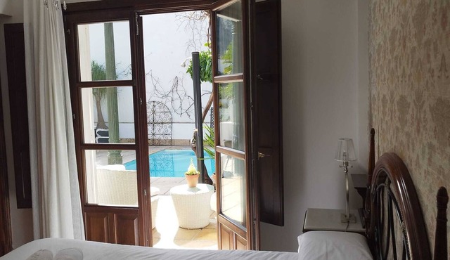 SUITE COMARES in Granada