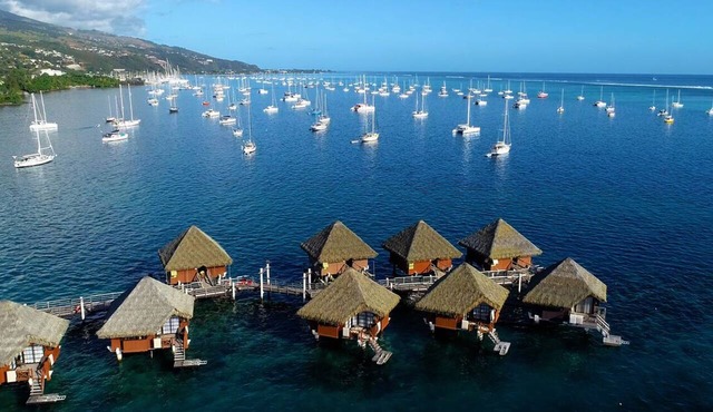 Sun-Kissed Sailing Adventure in Papeete, Polinesia Francesa