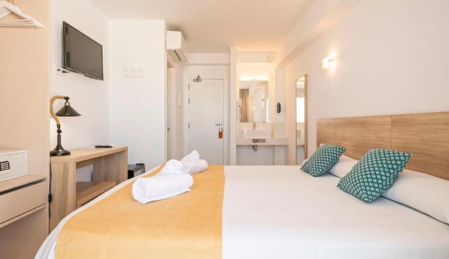 Suncoast Ibiza Hotel - Adults Only -