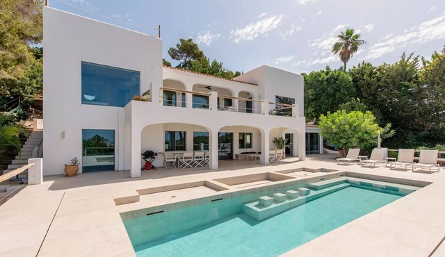 Super Luxury | Best Views & Location | Private