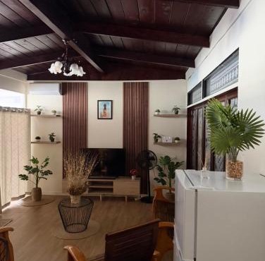 Tahiti Stay & House