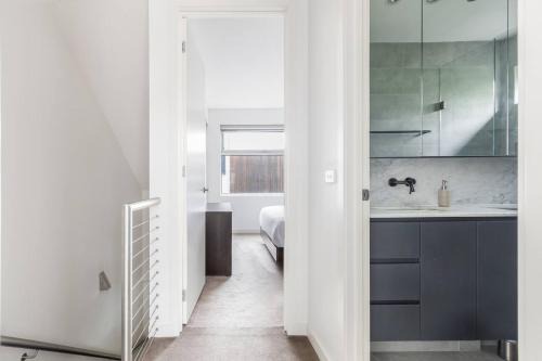 The Dandy - Relaxed Living near St Kilda Beach & CBD