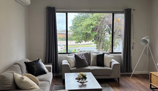 The Eight Stay Ballarat. Family-friendly, 7mins to Ballarat Central