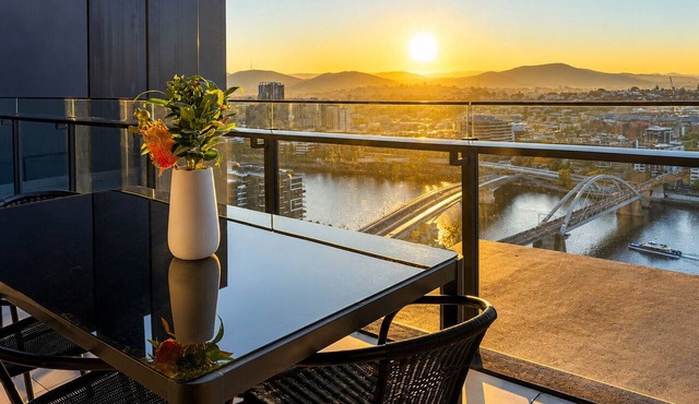 The Sunset Perch | Panoramic River Escape