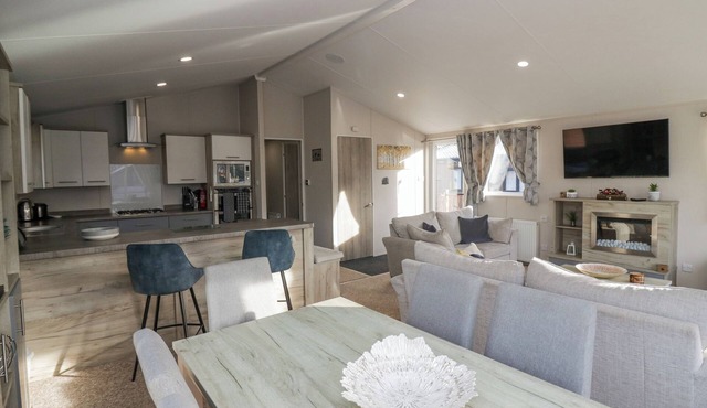 The Three Bears Lodge, Coniston Drive 11 in Carnforth