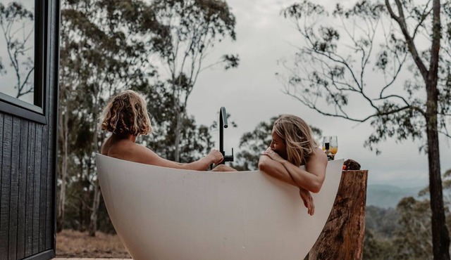 Tiny Kya Summary: A f