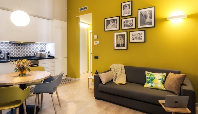 TOP CLASS 1 BDR NEW | Terrace | Metro | Wifi | Elevator | Bike room | Sleeps 2