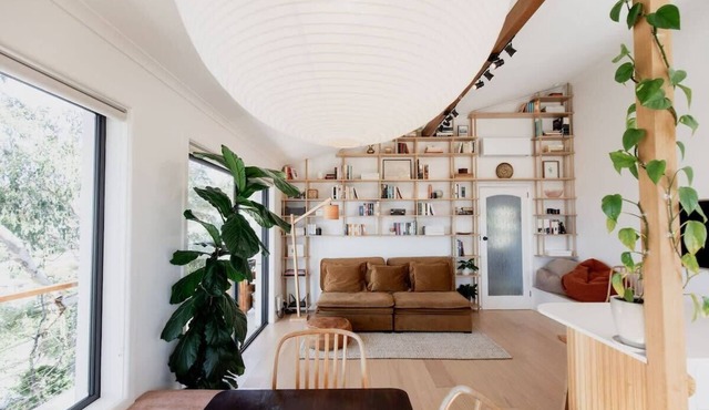 Trendy apartment in the heart of West Hobart