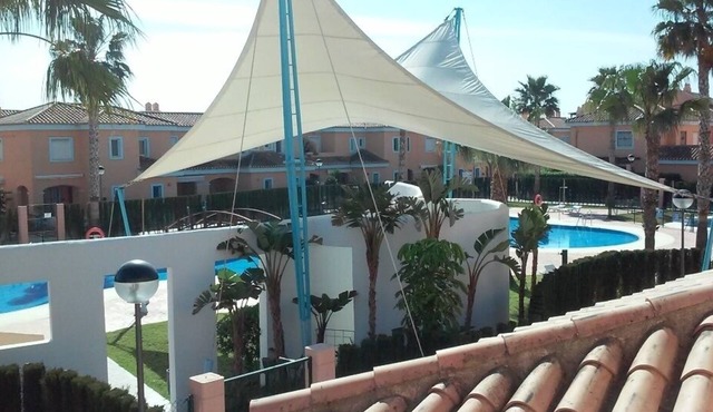 Two Bedroom Townhouse within walking distance of the Beach