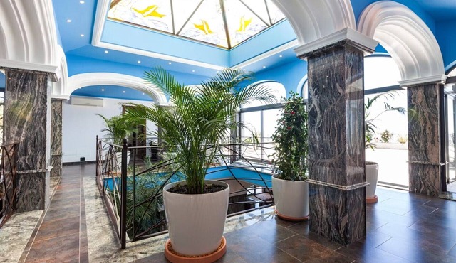 Unique villa with outdoor hot tub