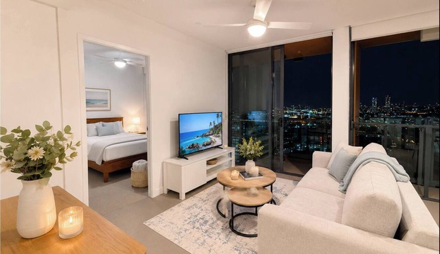 Valley Luxe - High Level Scenic Apartment w/carpark