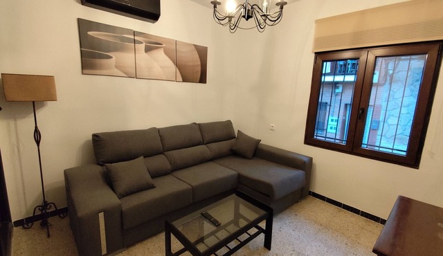 Very quiet and centrally located apartment with air conditioning and wifi