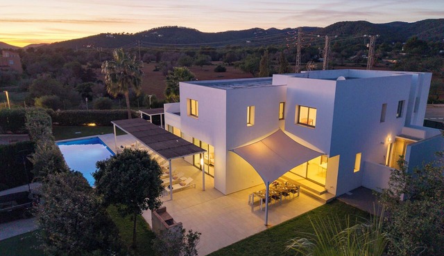 Villa Near Ibiza Town, sleeps 10