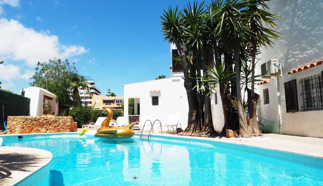 VILLA BOSSA PALMS
