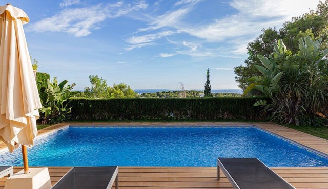 VILLA CAP MARTINET, PRIVATE POOL with SEAVIEW