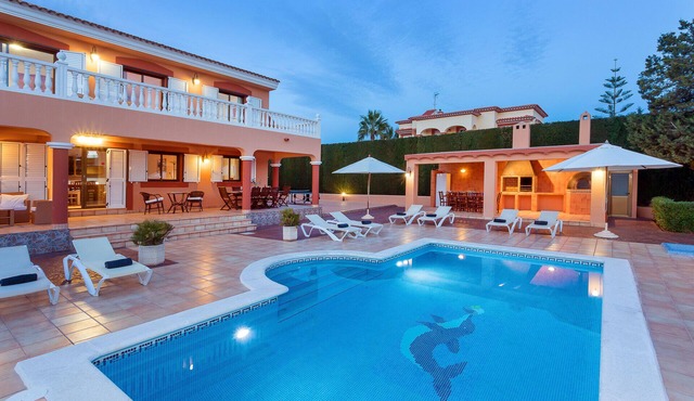 Villa close to Ibiza Town Sleeps 12