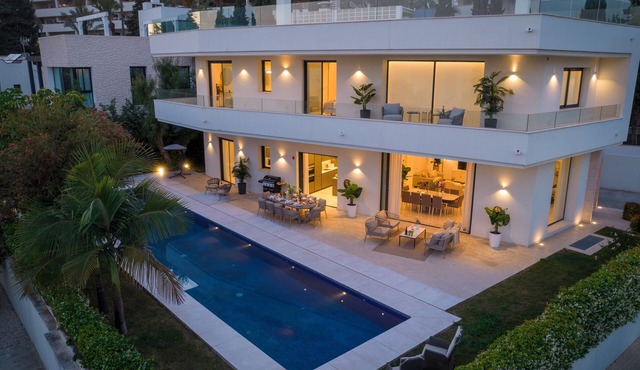 Villa Velazquez Golden Mile