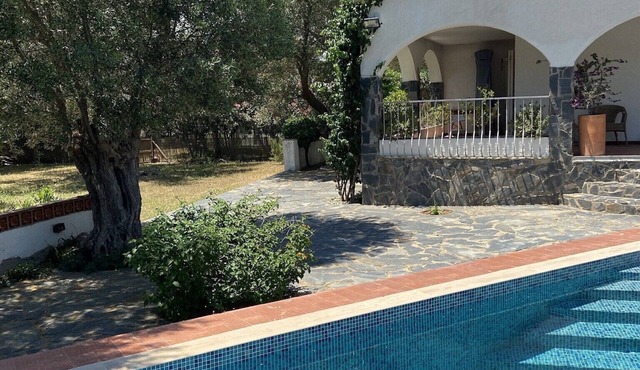 Villa with private pool in Roses
