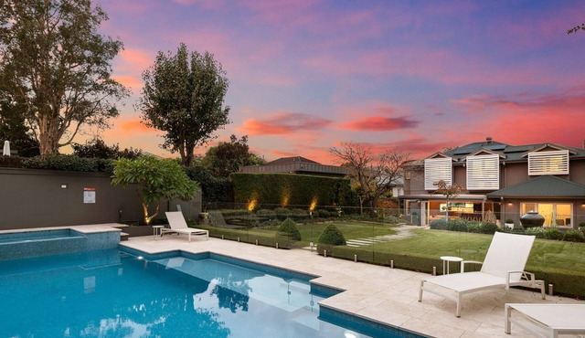 Wahroonga House Garden Estate with Pool