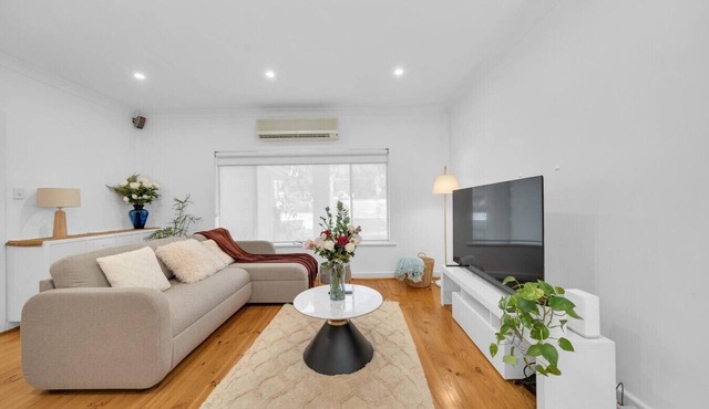 Whispering Grace | 5BR + Granny Flat