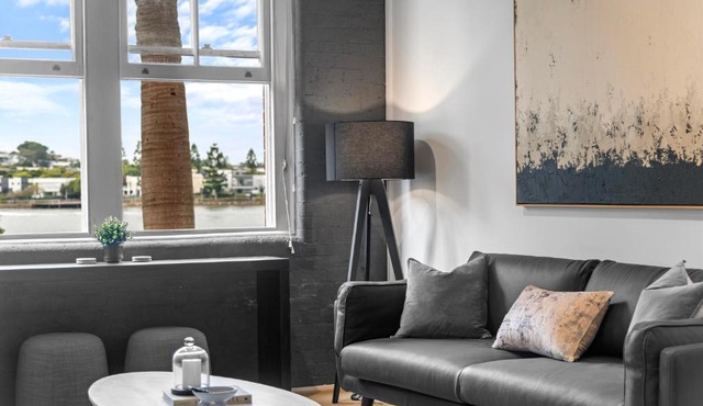 Woolstore Riverfront Apartments Teneriffe in Brisbane