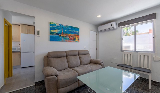 Zapillo Apartment with Wi-Fi and Air Conditioning